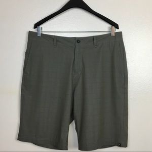 Quiksilver Olive Windowpane Amphibian Short Sz 36
